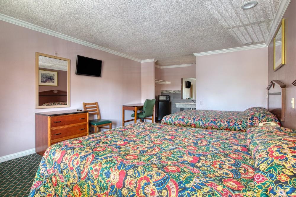 Passport Inn Whittier photo 14