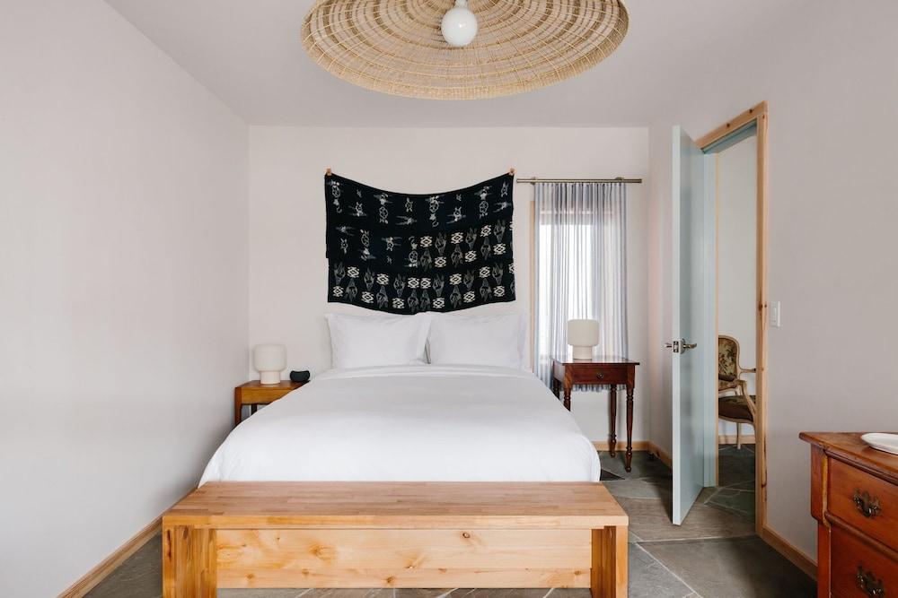 Daunt's Albatross Motel photo 3