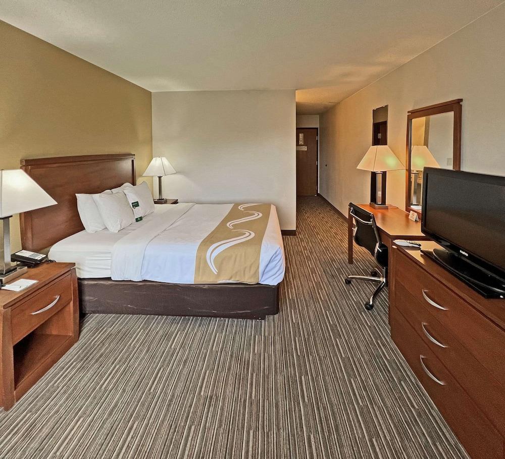 Quality Inn Mitchell I-90 photo 23