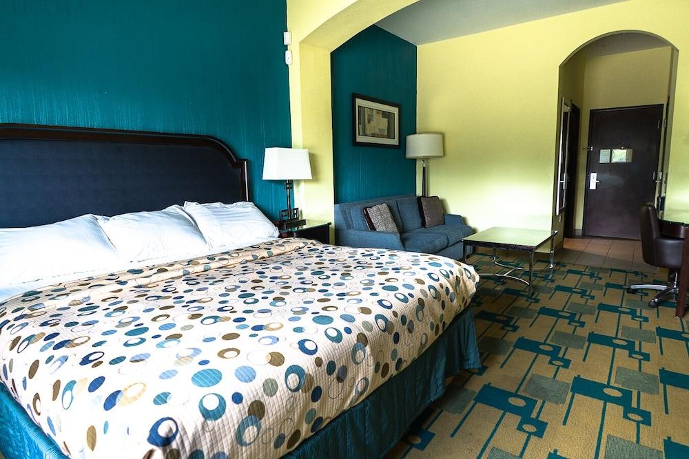 Rivers  Inn & Suites photo 4