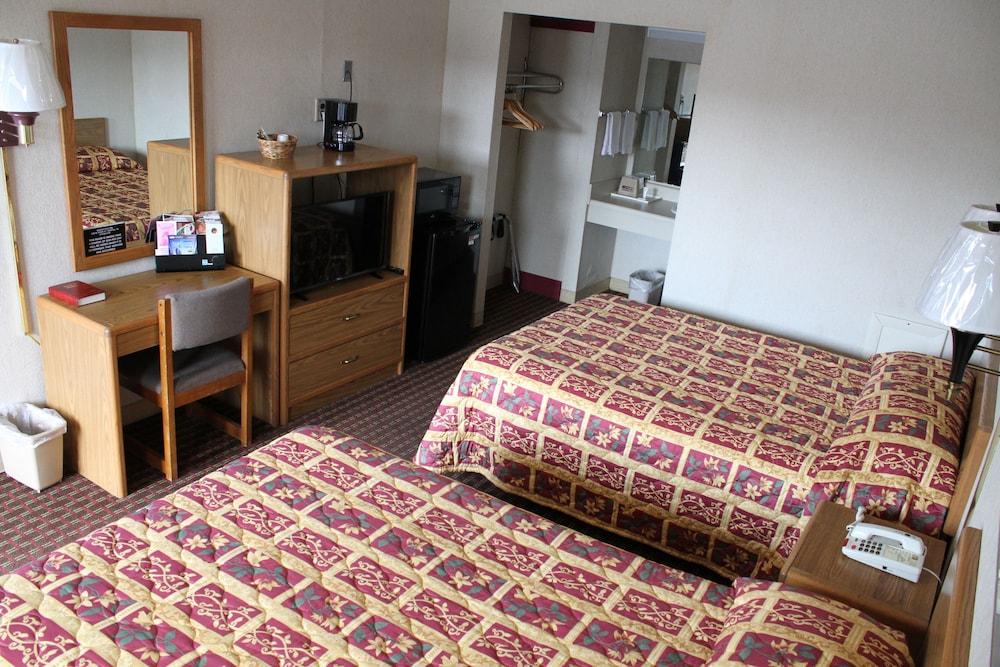 Budget Host Inn Bristol photo 42