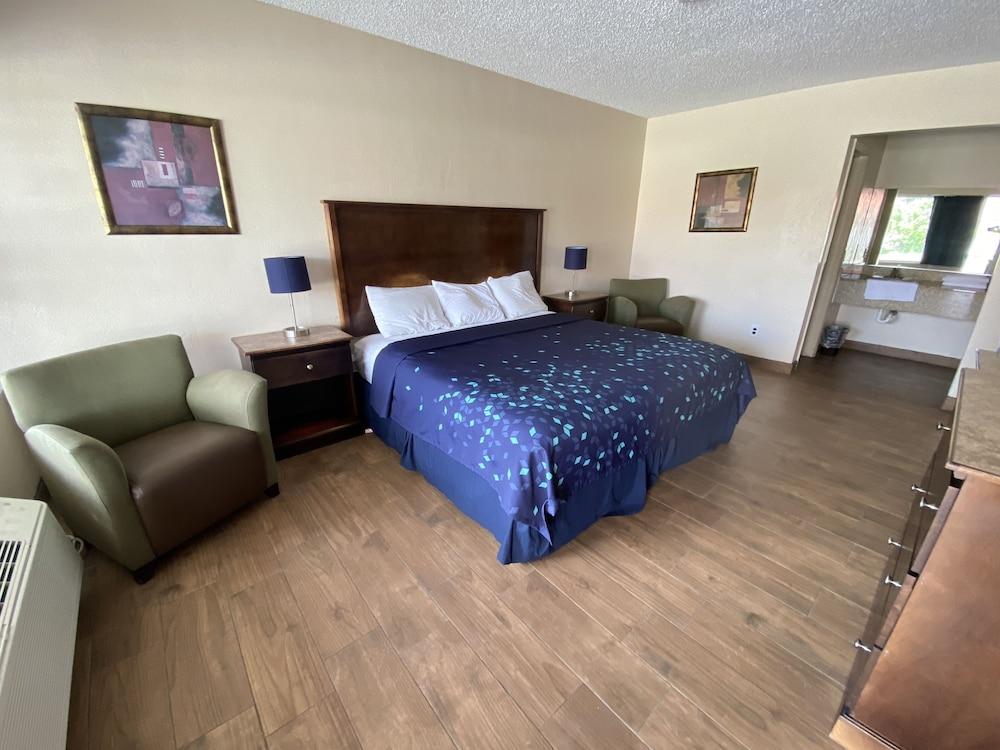 Coral Roc Motel photo 4