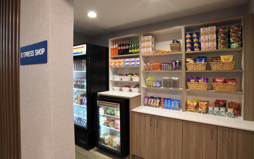 Holiday Inn Express and Suites Oklahoma City Northwest by IHG photo 14