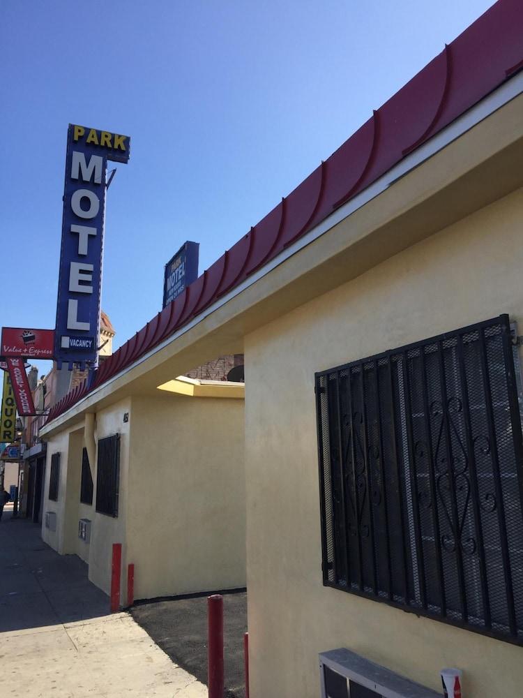 Park Motel photo 26