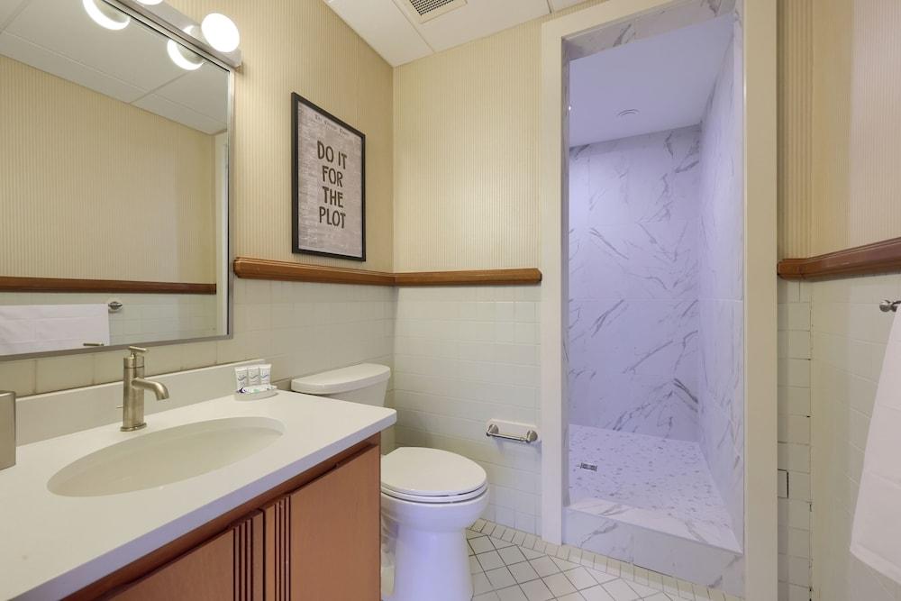 The Executive Suites and Venue photo 68