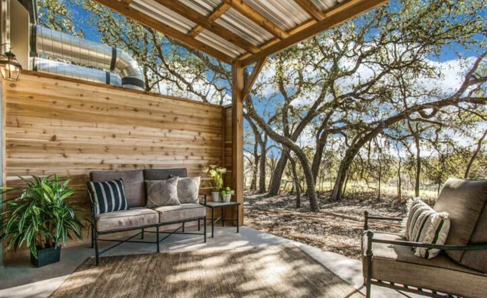 Eagles Landing Lodge Private Suites and Group Lodging photo 8