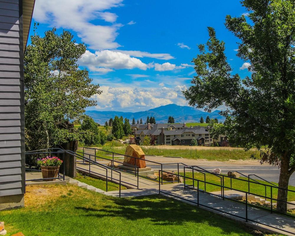 Wolf Creek Village photo 30