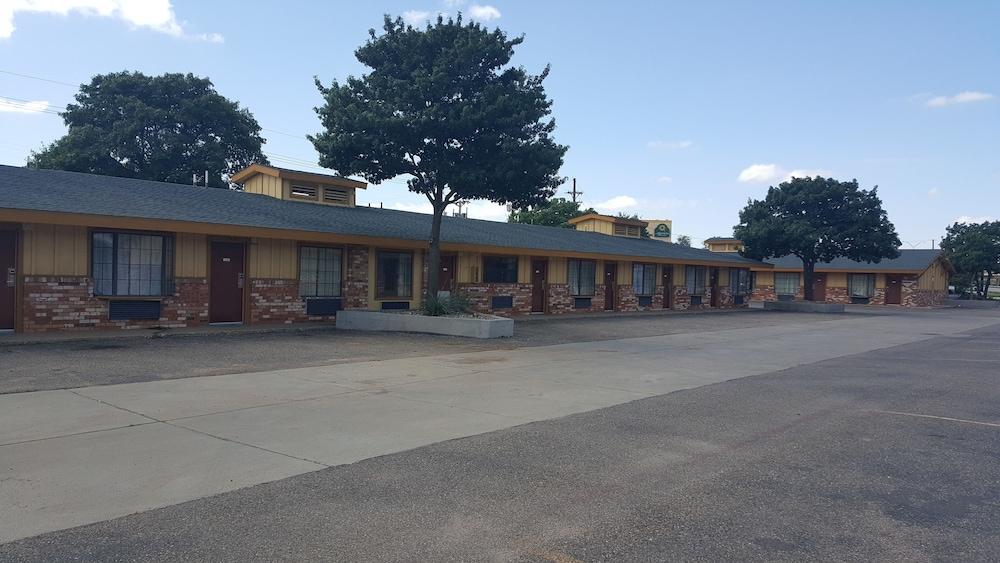 Stadium Motel photo 1