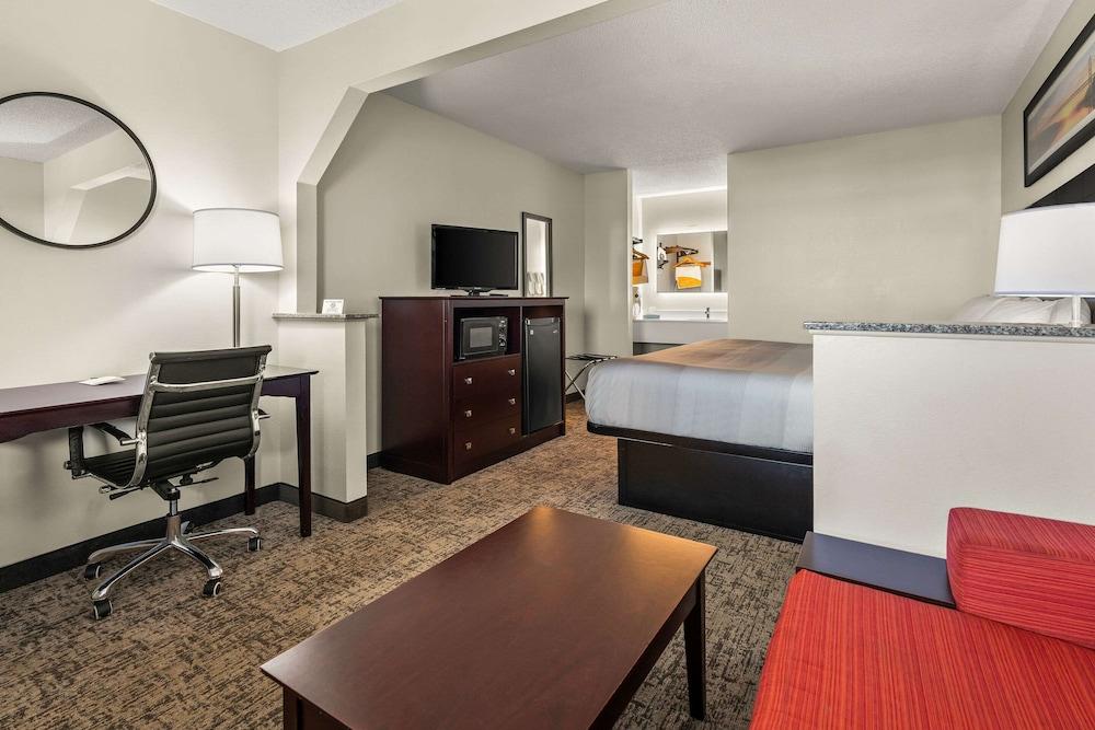 Quality Inn & Suites Dublin photo 22