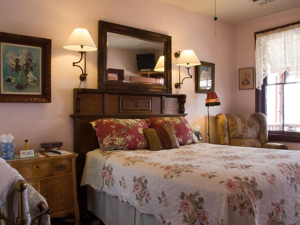 Ghost City Inn photo 3