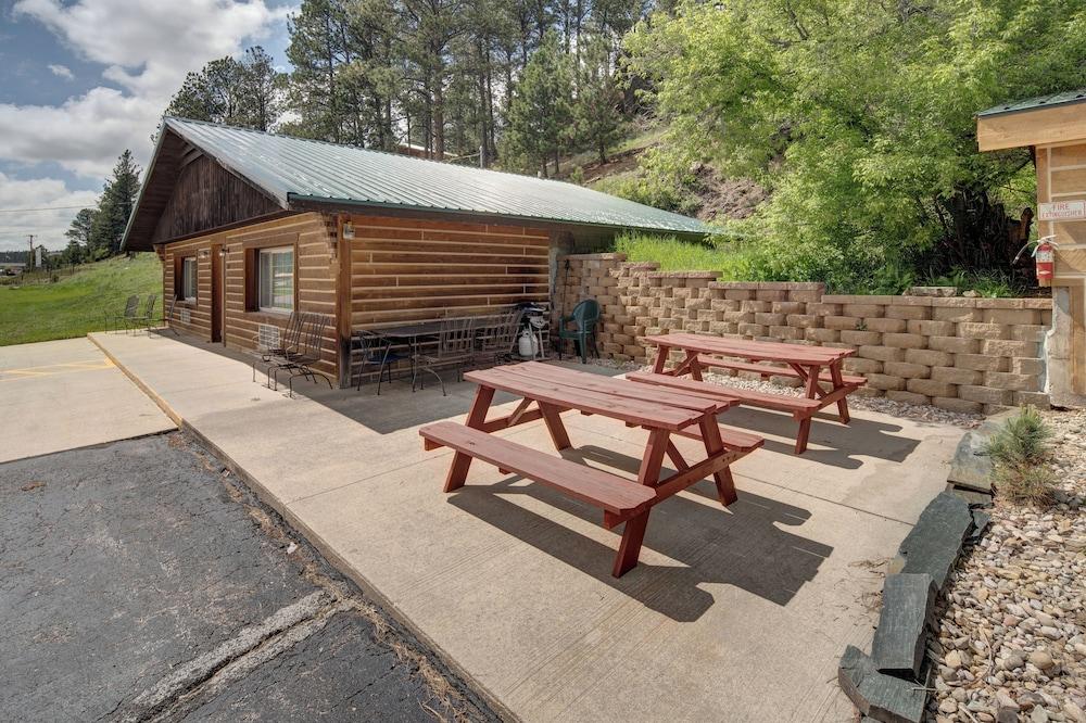 Rock Crest Lodge And Cabins photo 21