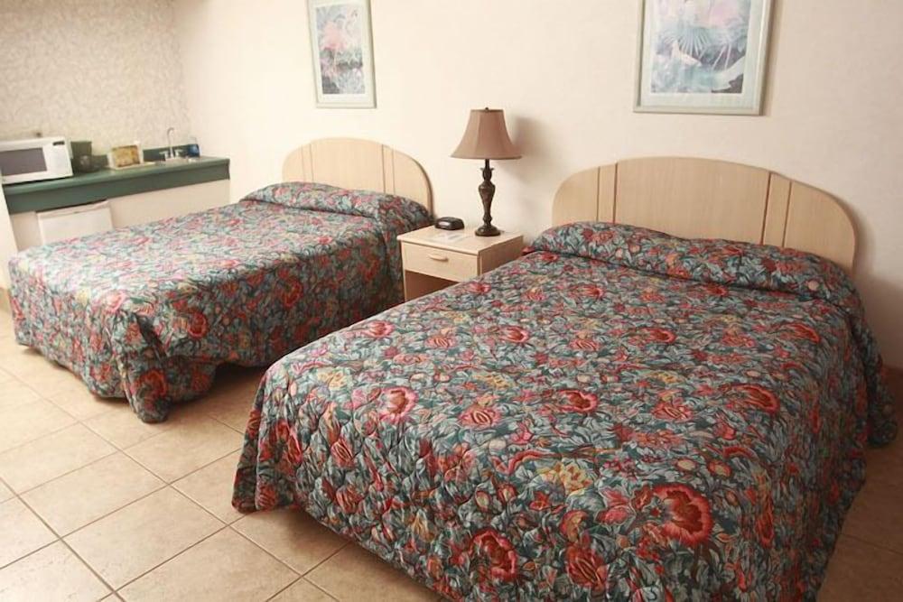 Beachfront Resort photo 16