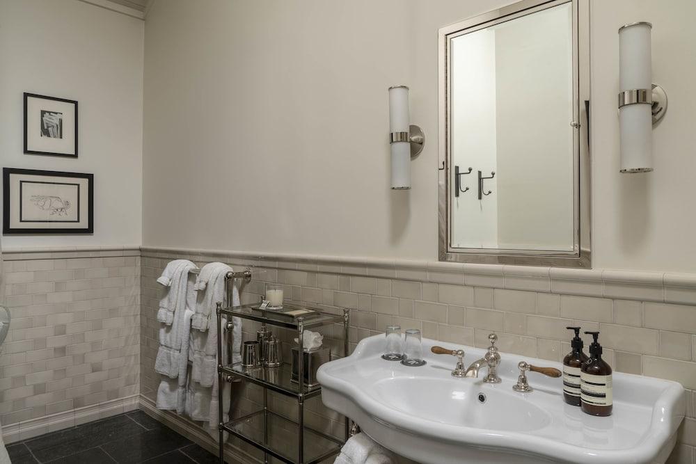 Eleven Scarp Ridge Lodge photo 14