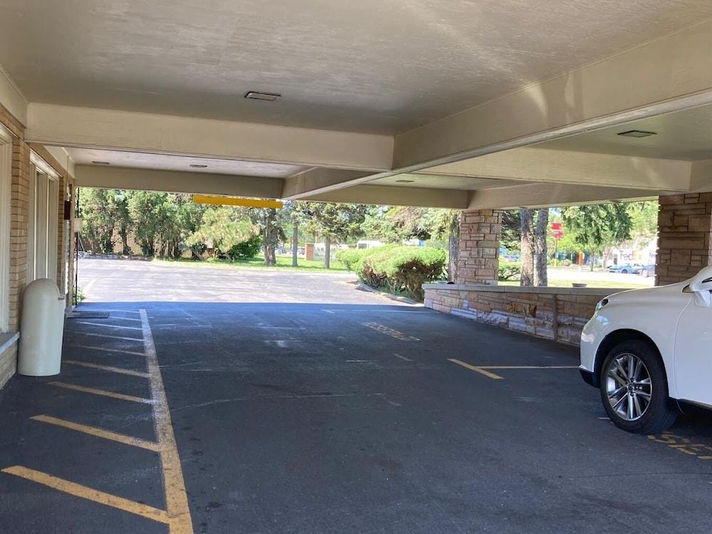Highland Manor Motel — hotel in Lombard