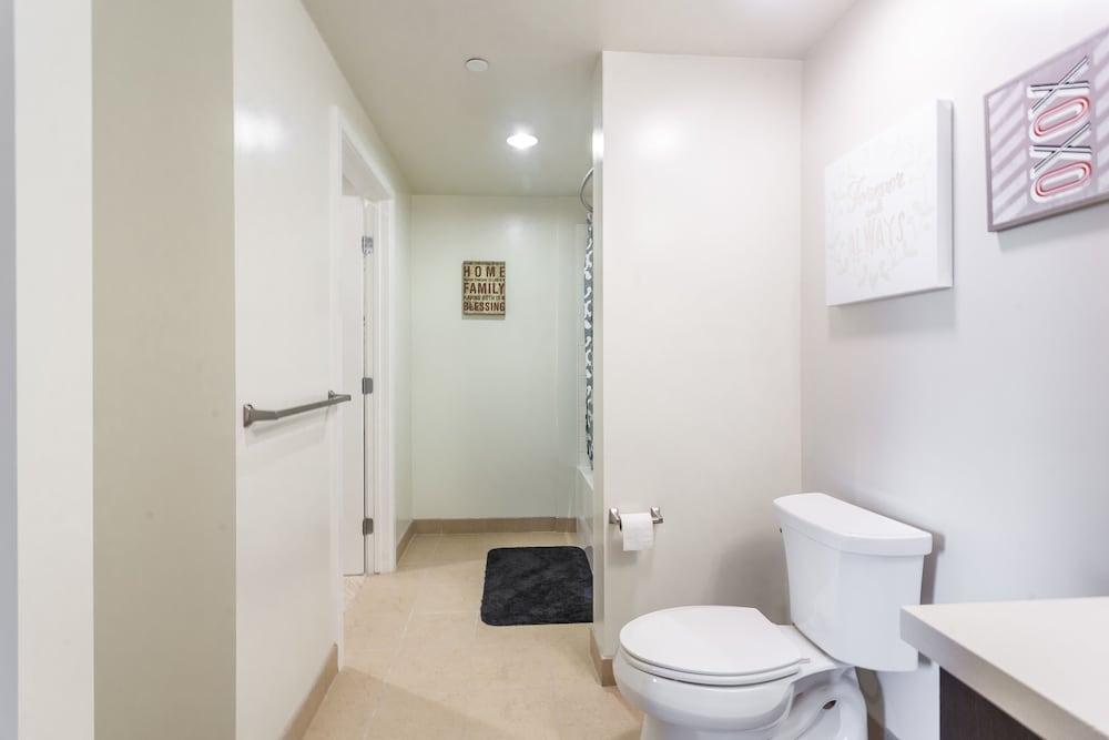 Tripbz Avalo Suites photo 76