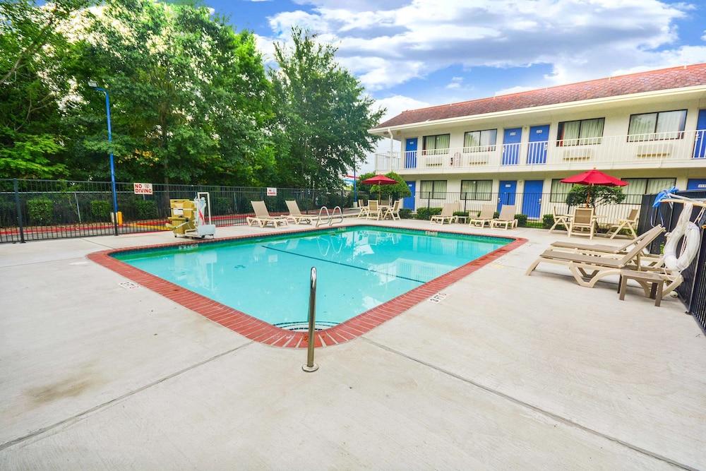 Motel 6 Huntsville, TX photo 23
