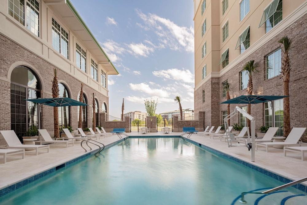 Embassy Suites by Hilton Charleston Harbor Mt. Pleasant photo 17