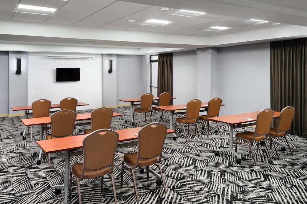 Hyatt Place Greensboro photo 22