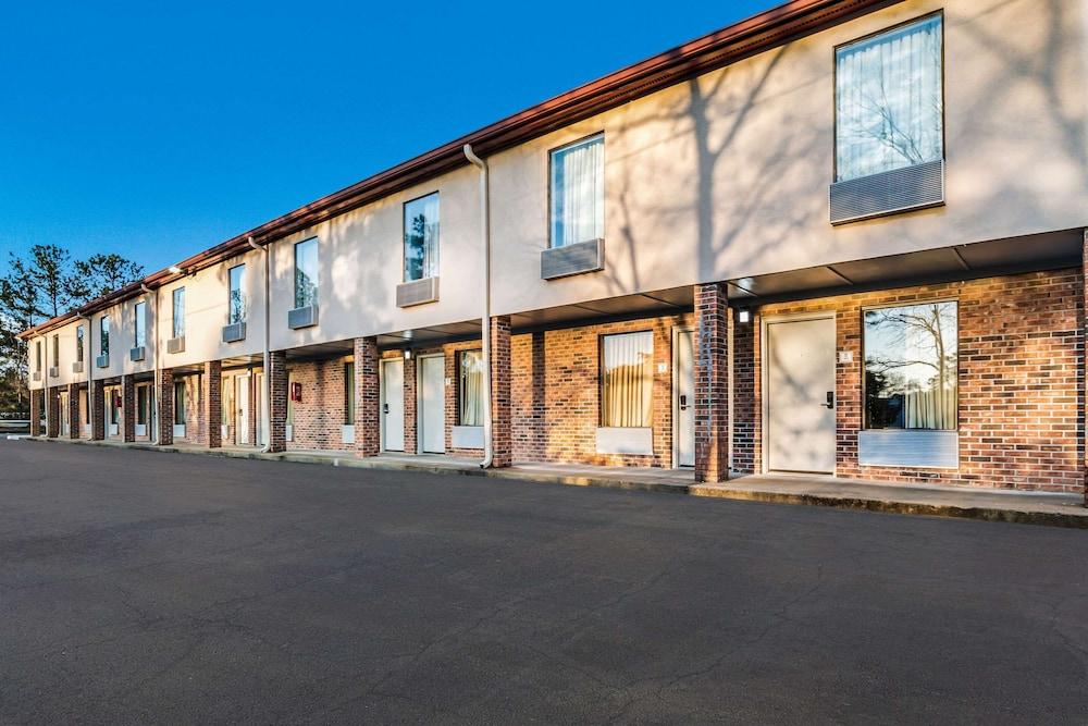 Quality Inn Columbia Airport photo 13