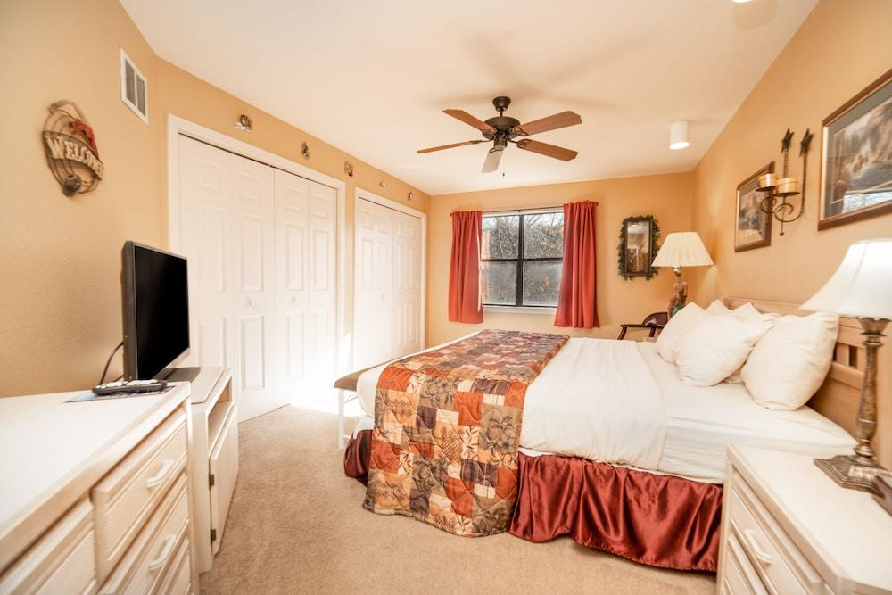 Pointe Royale Condominium Resort & Golf Course photo 55