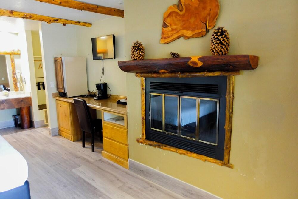 Sleepy Hollow Cabins and Hotel photo 82