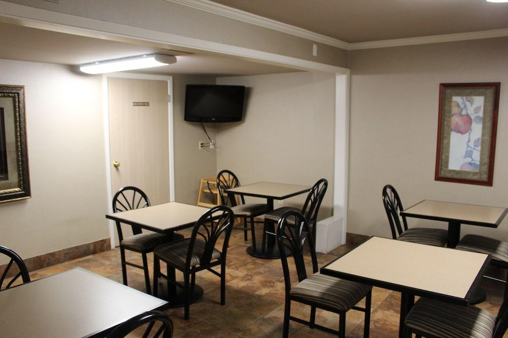Quality Inn Conway - Greenbrier photo 44