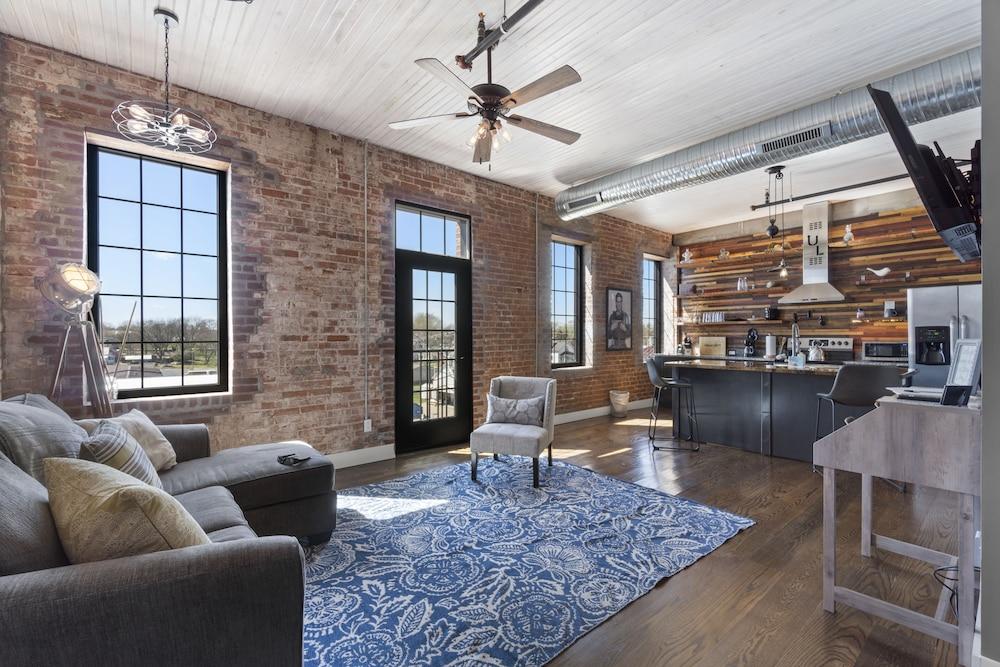 Urban Lofts photo 16