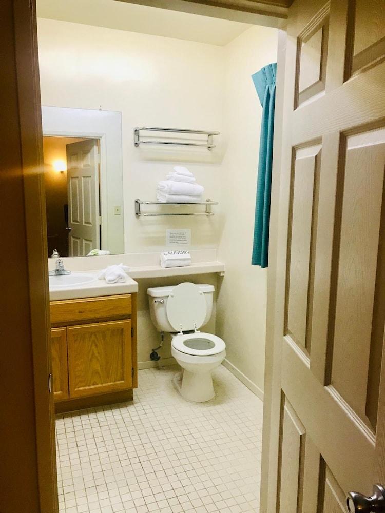Sunrise Inn Turlock photo 17