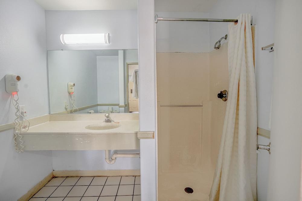Day&Night Inn photo 25