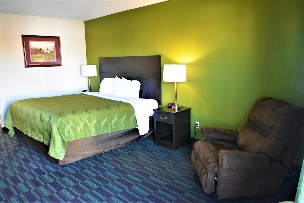 Quality Inn Culpeper photo 13