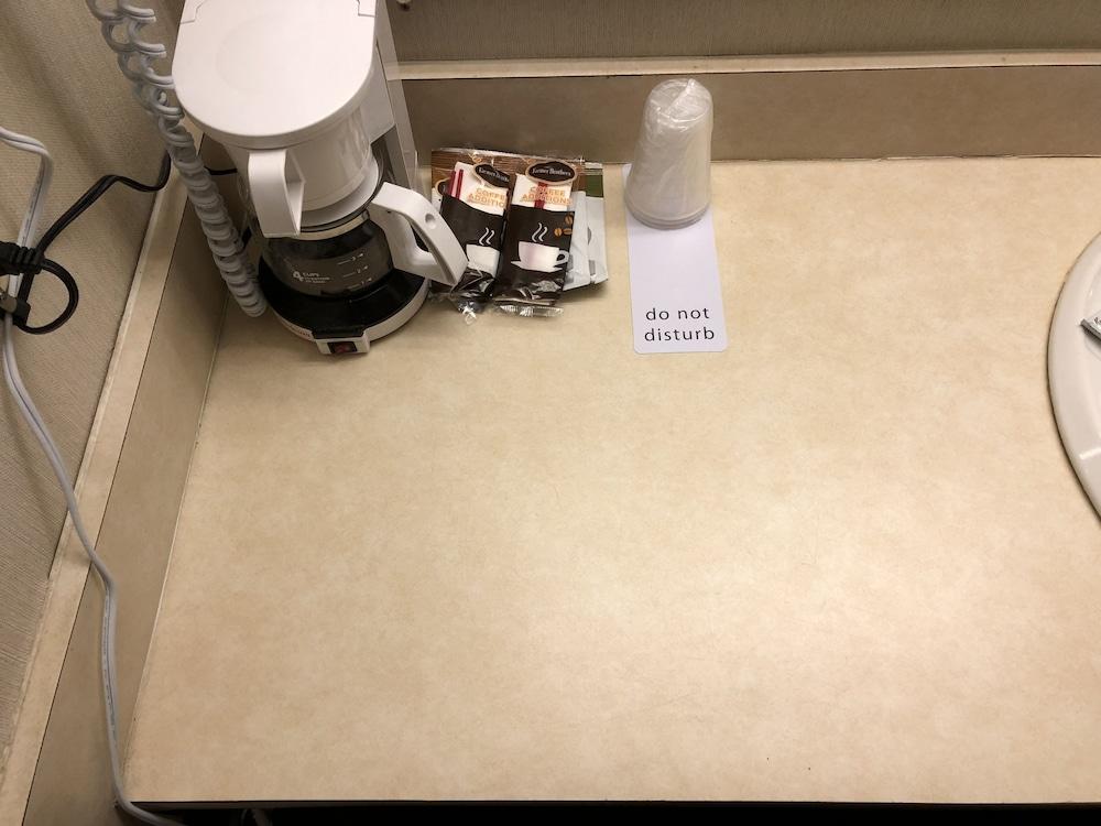 Denison Inn & Suites photo 31