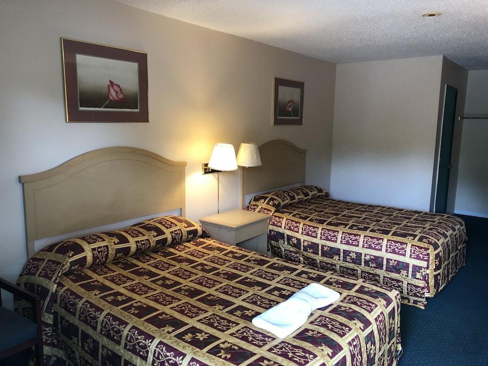 Red Maple Inn photo 7