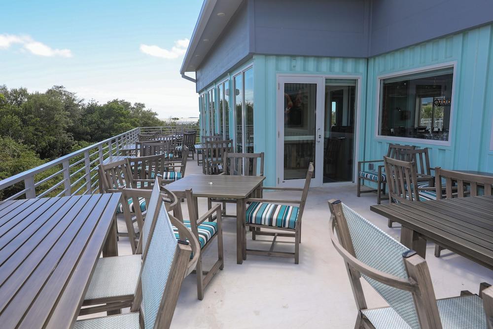 Flamingo Adventures Lodge photo 3