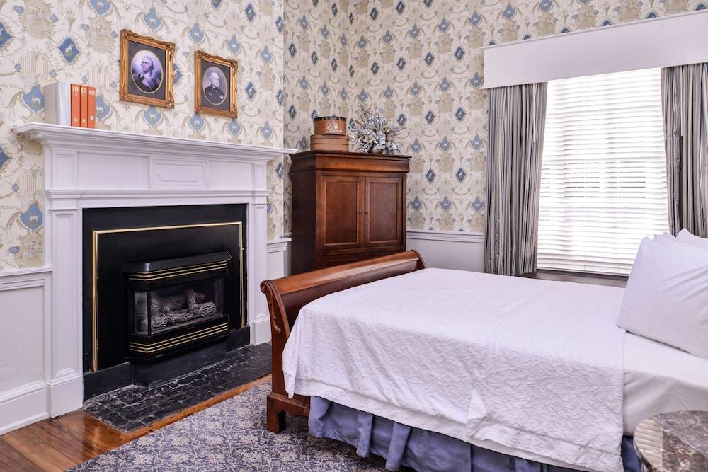 Hampton Inn Lexington-Historic District photo 9