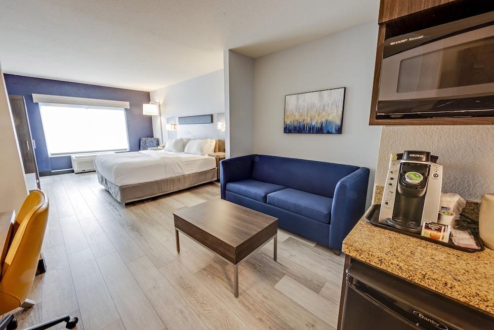 Holiday Inn Express Hotel & Suites Columbus Univ Area - Osu by IHG photo 45