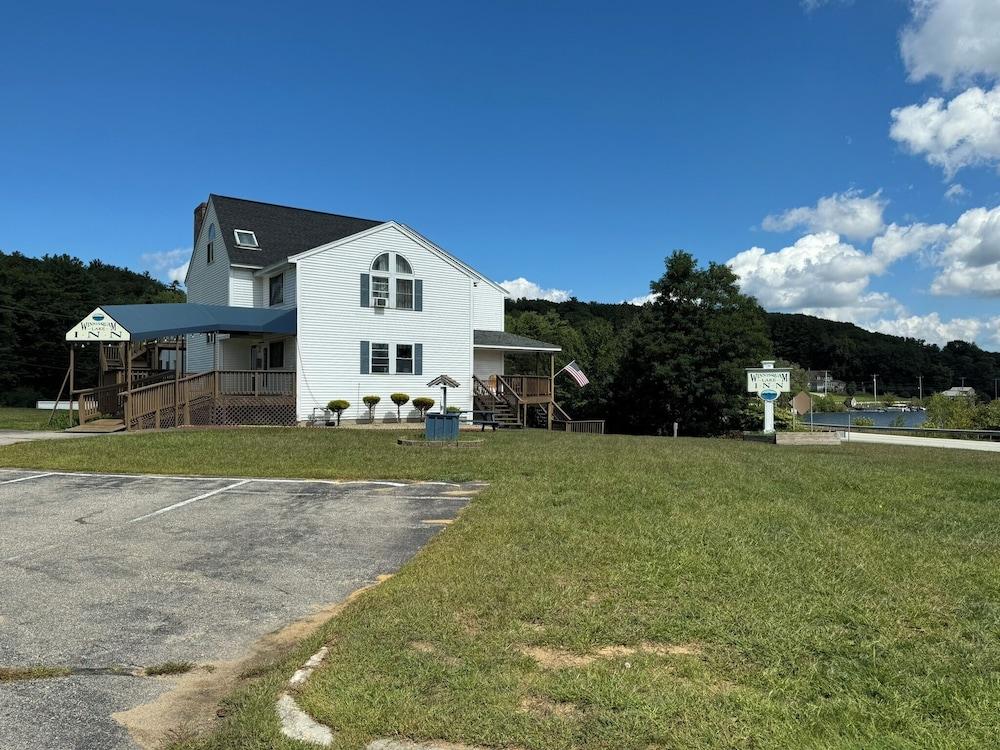 Winnisquam Lake Inn photo 18
