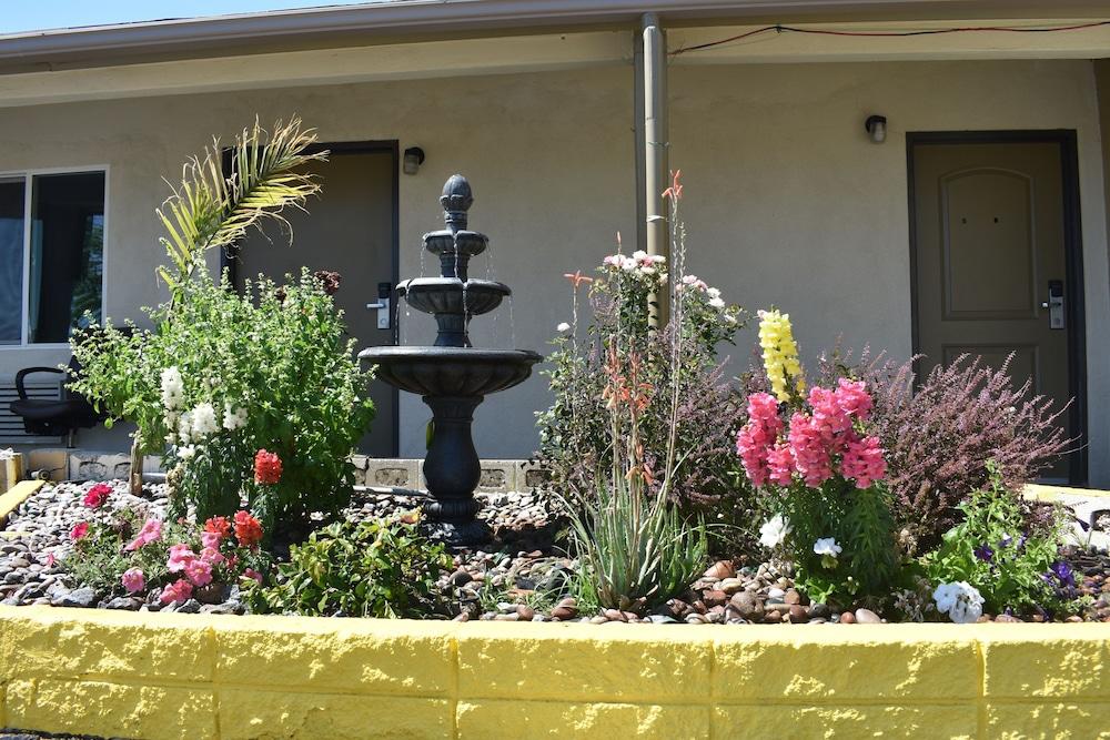 Budget Inn Motel photo 7