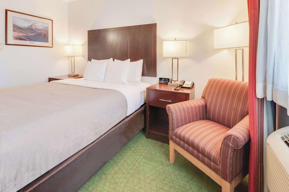 Quality Inn Belgrade - Bozeman Yellowstone Airport photo 6
