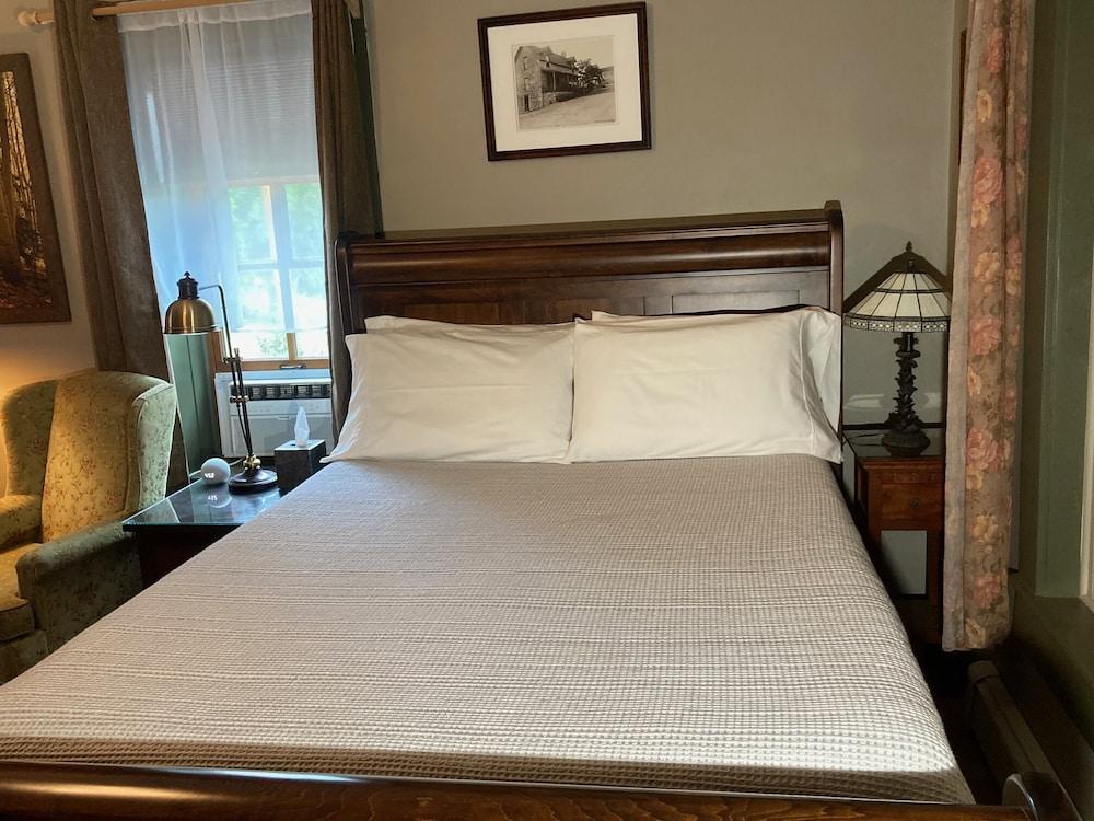 The Stone House Inn photo 3