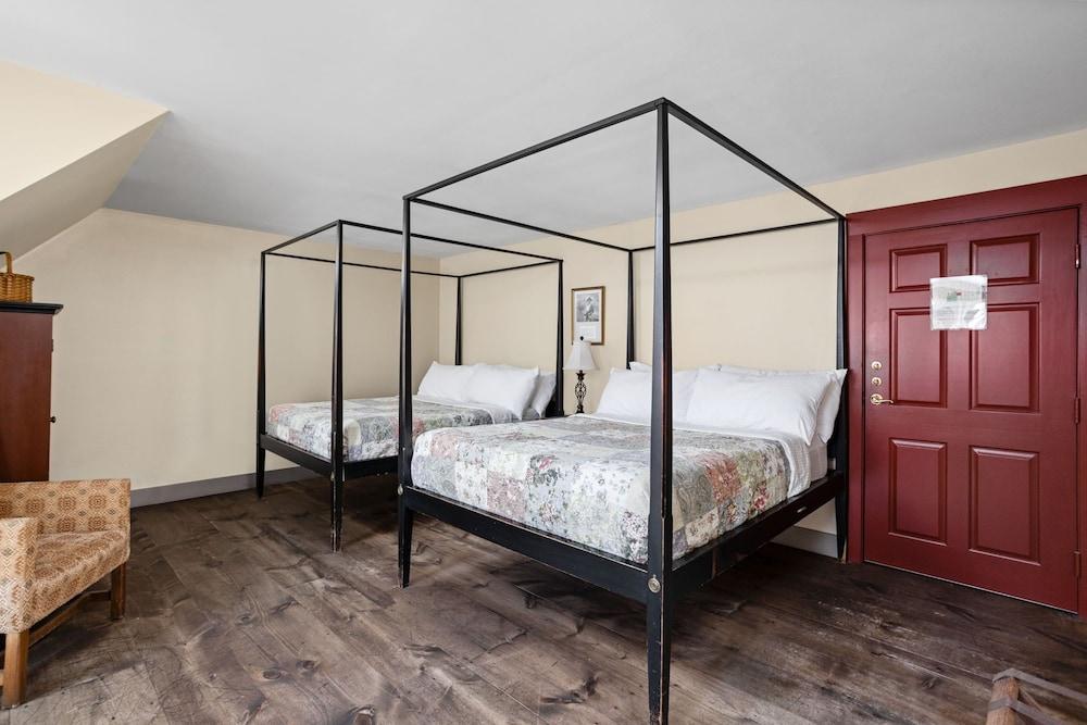 Artists Colony Inn photo 3