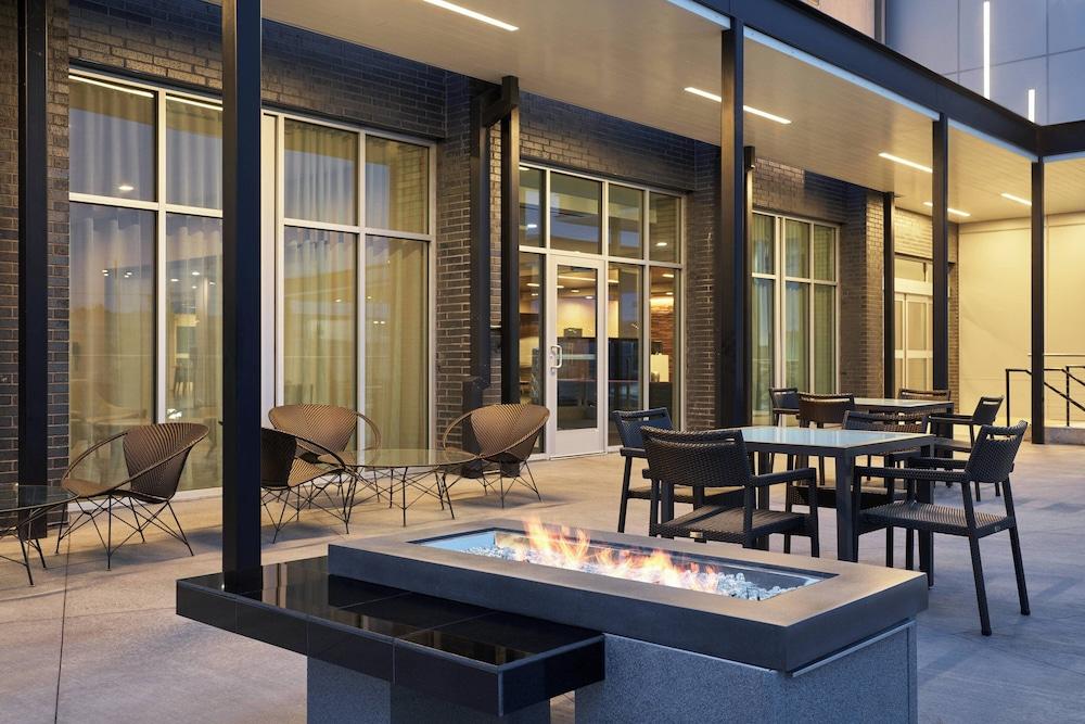 Courtyard by Marriott Denver Aurora photo 11