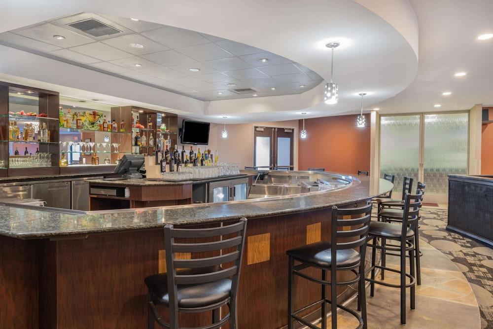 Wyndham Sacramento photo 28