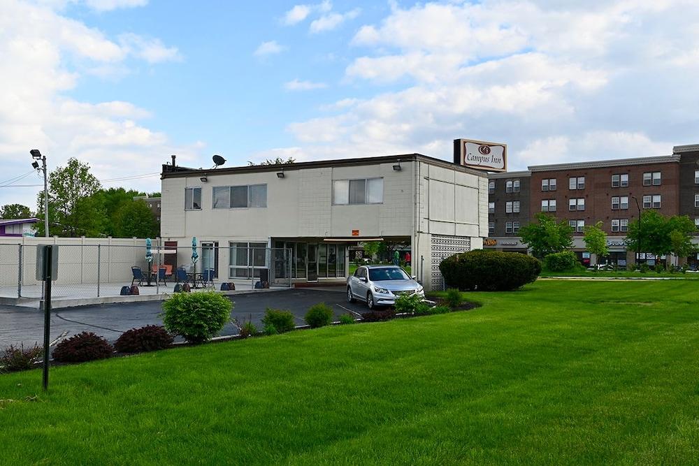 Campus Inn photo 8