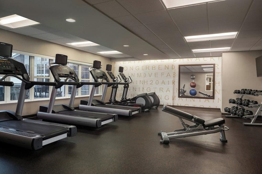 Residence Inn by Marriott Akron Fairlawn photo 16