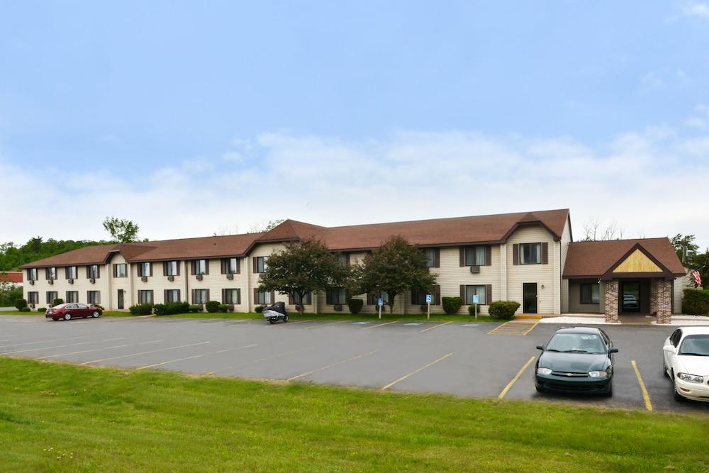 Magnuson Hotel Country Inn photo 47
