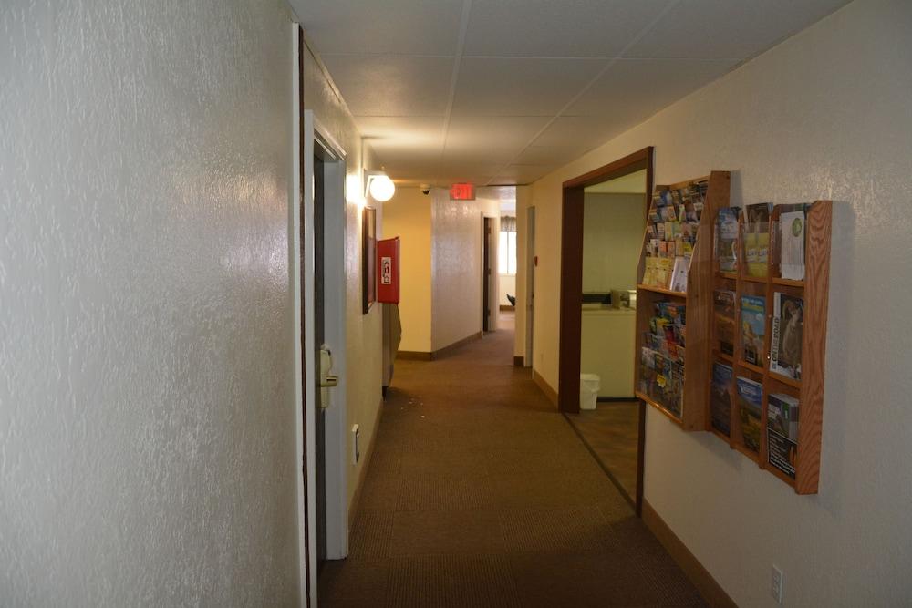 Locomotive Inn photo 23
