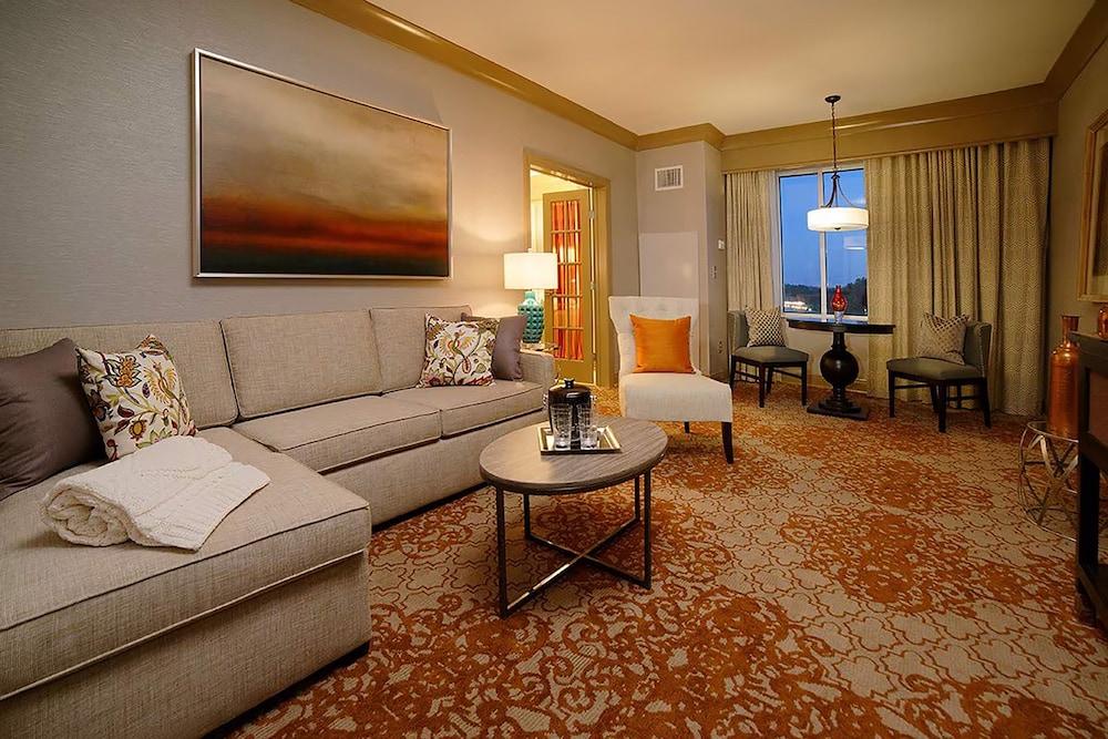 Riverwalk Casino Hotel photo 6