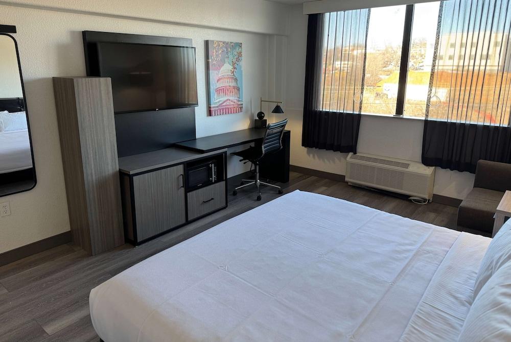 Holiday Inn Express And Suites Washington Dc Noma by IHG photo 52