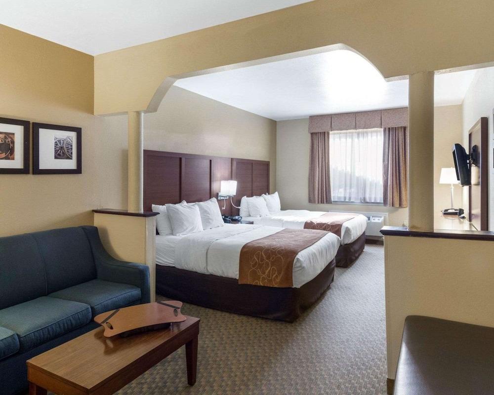 Quality Suites Midland North Loop 250 photo 4
