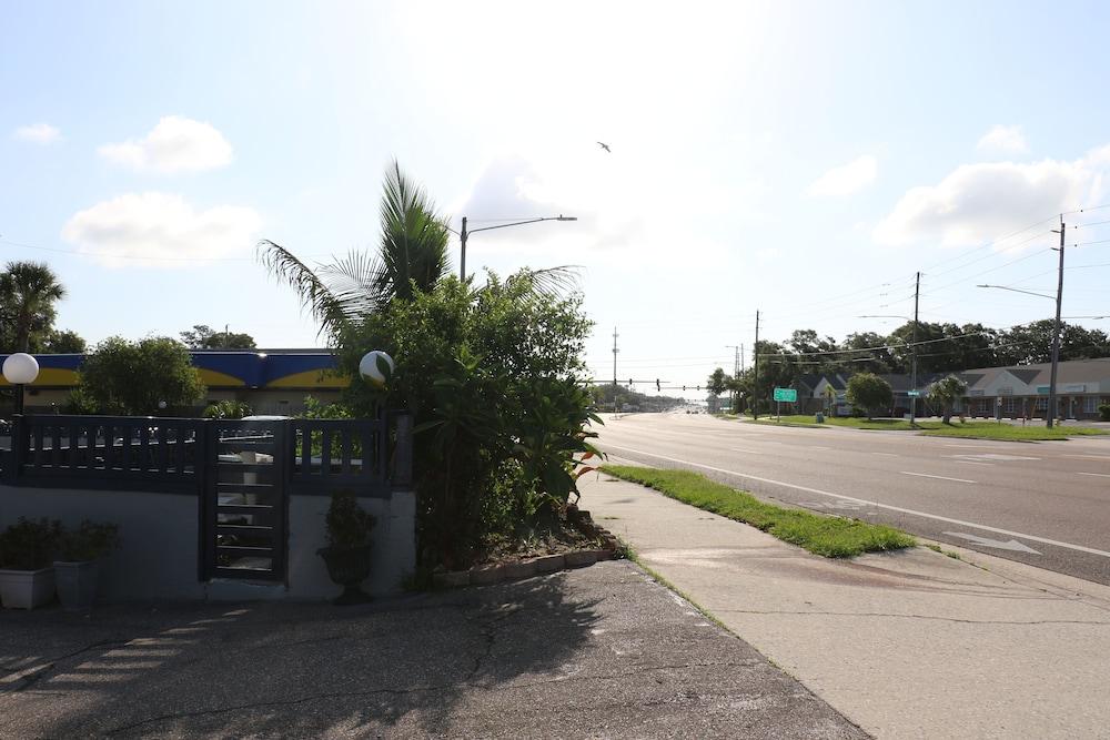 Dunedin Cove Motel photo 12